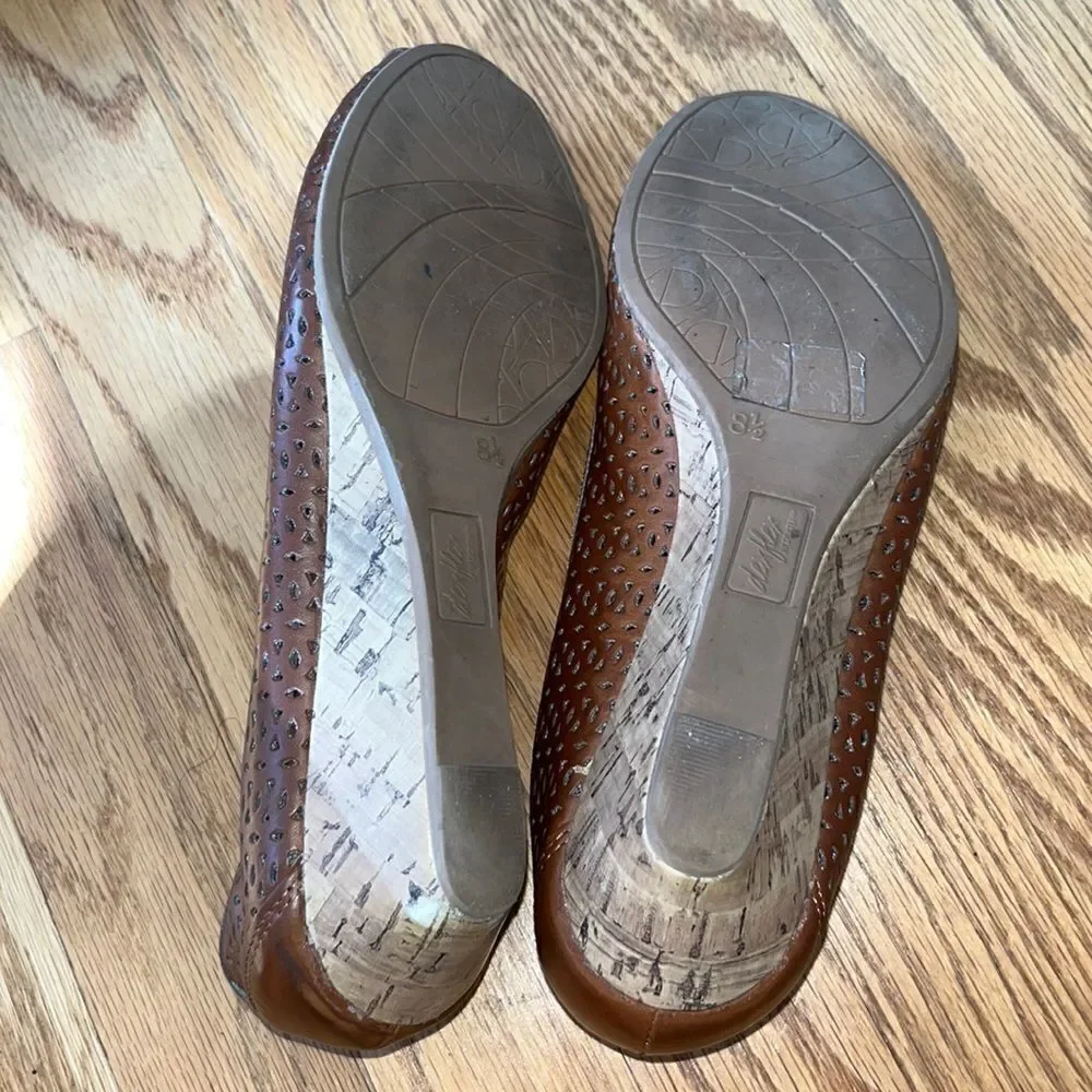 Dexter gently worn